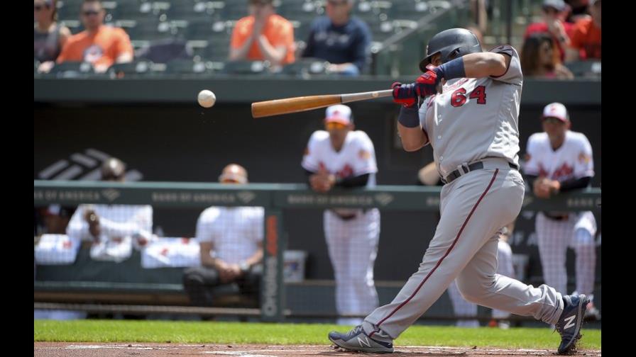 Willians Astudillo produce dos, Mellizos barren a Orioles; Villar de 5-3 