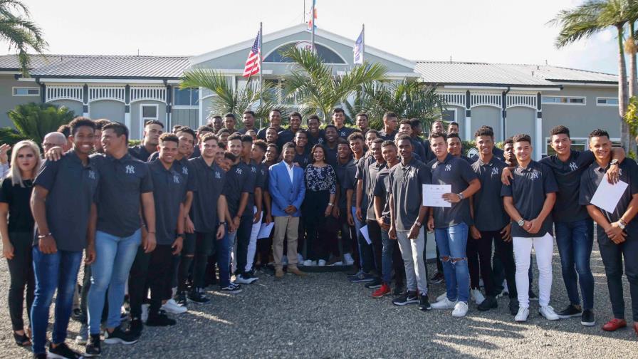 Vicepresidencia y academia de los Yankees firman acuerdo para capacitar a prospectos en tecnología