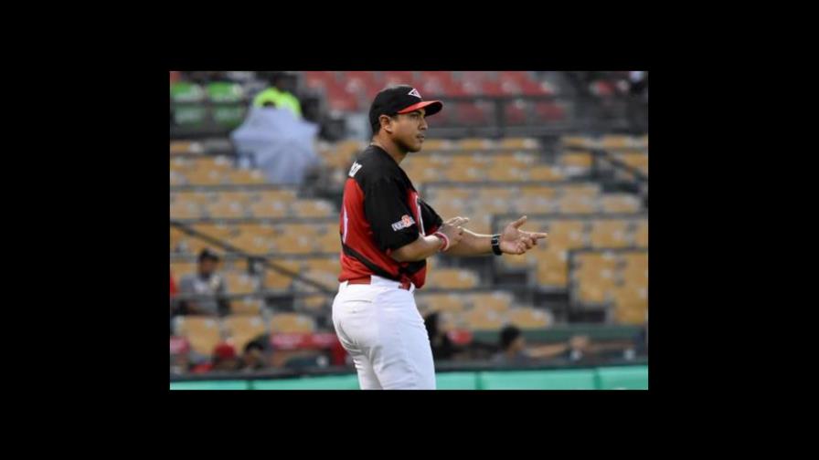 Luis Rojas, entre los nuevos coaches de los Mets 