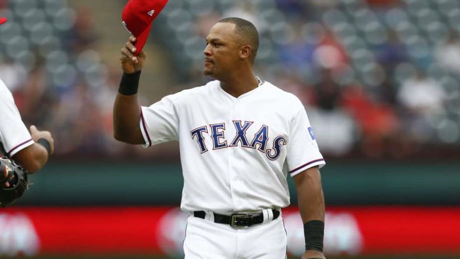 Los Vigilantes de Texas le rendirán tributo a Adrian Beltré retirando su número
El anuncio fue hecho por el ex integrante del club, Michael Young, en el evento Winter Warmup. Beltré vistió el número 29 en ocho temporadas con los Vigilantes de Texas antes de anunciar su retiro como jugador activo en noviembre.
El copropietario del equipo Ray Davis expresó que esta franquicia y sus fanáticos tuvieron el privilegio de presenciar los últimos ocho años de una carrera digna del Salón de la Fama, como la de Adrián Beltré. Siendo el 2019 el último año en el Globe Life Park nos pareció apropiado retirar el número en el parque en donde brilló Adrián”. Los Vigilantes de Texas le rendirán tributo a Adrian Beltré retirando su número
El anuncio fue hecho por el ex integrante del club, Michael Young, en el evento Winter Warmup. Beltré vistió el número 29 en ocho temporadas con los Vigilantes de Texas antes de anunciar su retiro como jugador activo en noviembre.
El copropietario del equipo Ray Davis expresó que esta franquicia y sus fanáticos tuvieron el privilegio de presenciar los últimos ocho años de una carrera digna del Salón de la Fama, como la de Adrián Beltré. Siendo el 2019 el último año en el Globe Life Park nos pareció apropiado retirar el número en el parque en donde brilló Adrián”.