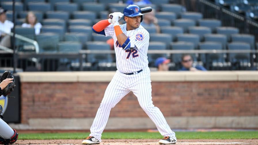 Los Leones del Escogido contratan al infielder Phillip Evans