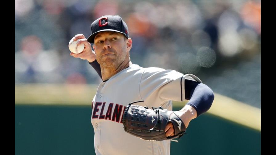 Corey Kluber gana primero con ataque de cuatro jonrones ante Tigres