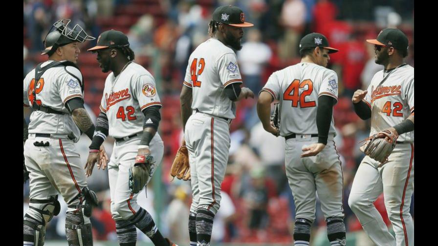 Contratación de minorías en Grandes Ligas, similar a la del año pasado