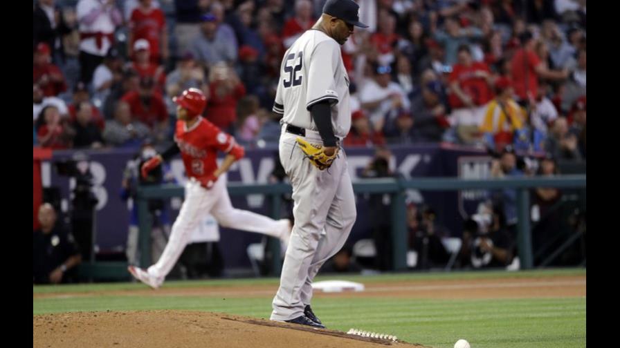 Yanquis remontan para vencer a Angelinos: Sánchez de 4-0 