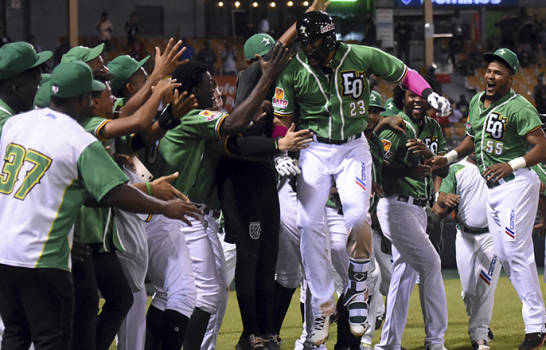 Torneo de béisbol invernal empieza el 12 de octubre con tres juegos Torneo de béisbol invernal empieza el 12 de octubre con tres juegos