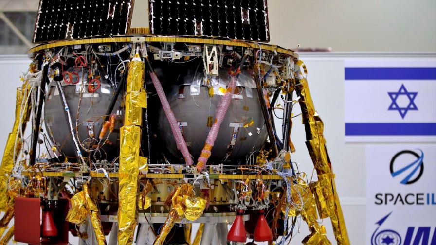 Primera sonda lunar israelí entra en la órbita lunar