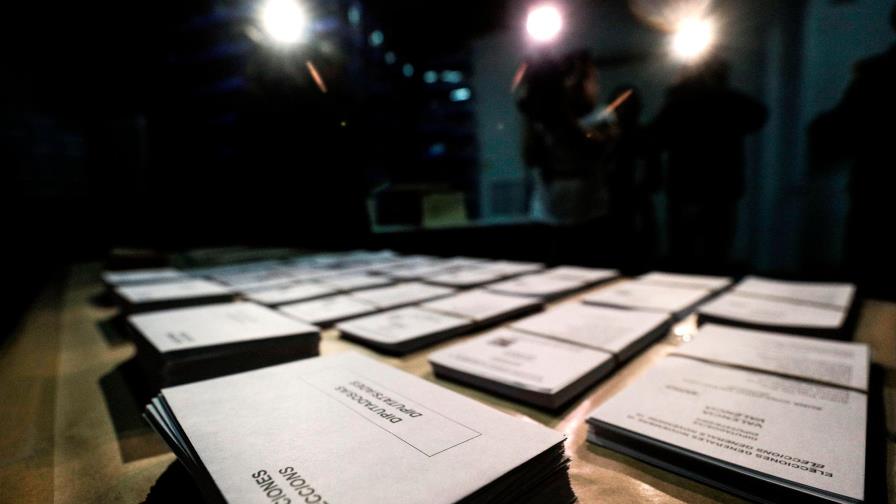 Los últimos sondeos publicables en España no coinciden en qué bloque ganará Los últimos sondeos publicables en España no coinciden en qué bloque ganará