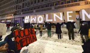 Polonia volverá a redactar propuesta tributaria a los medios