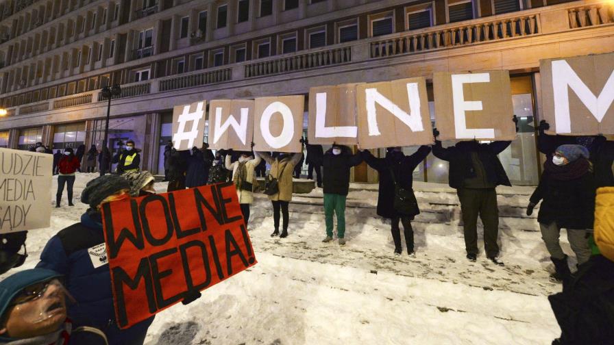 Polonia volverá a redactar propuesta tributaria a los medios Polonia volverá a redactar propuesta tributaria a los medios
