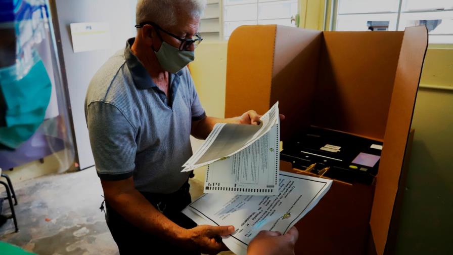 Colapsa sitio web de entidad electoral de Puerto Rico en noche de elecciones
