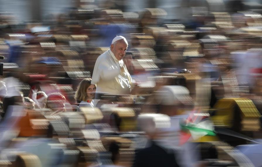 Papa lamenta desigualdades en Día Mundial de la Alimentación