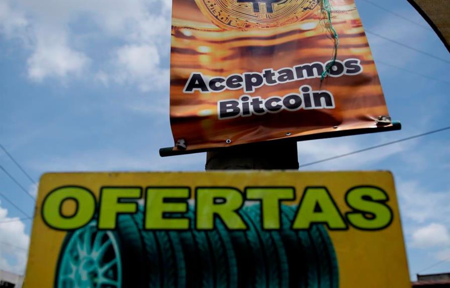 El Salvador compra 10 millones de dólares en bitcoin