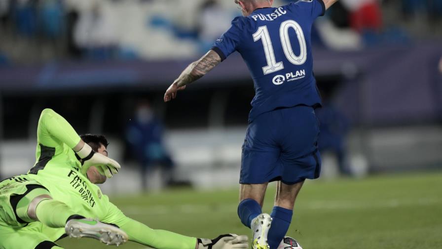 Benzema mantiene vivo al Madrid, empate 1-1 ante Chelsea Benzema mantiene vivo al Madrid, empate 1-1 ante Chelsea
