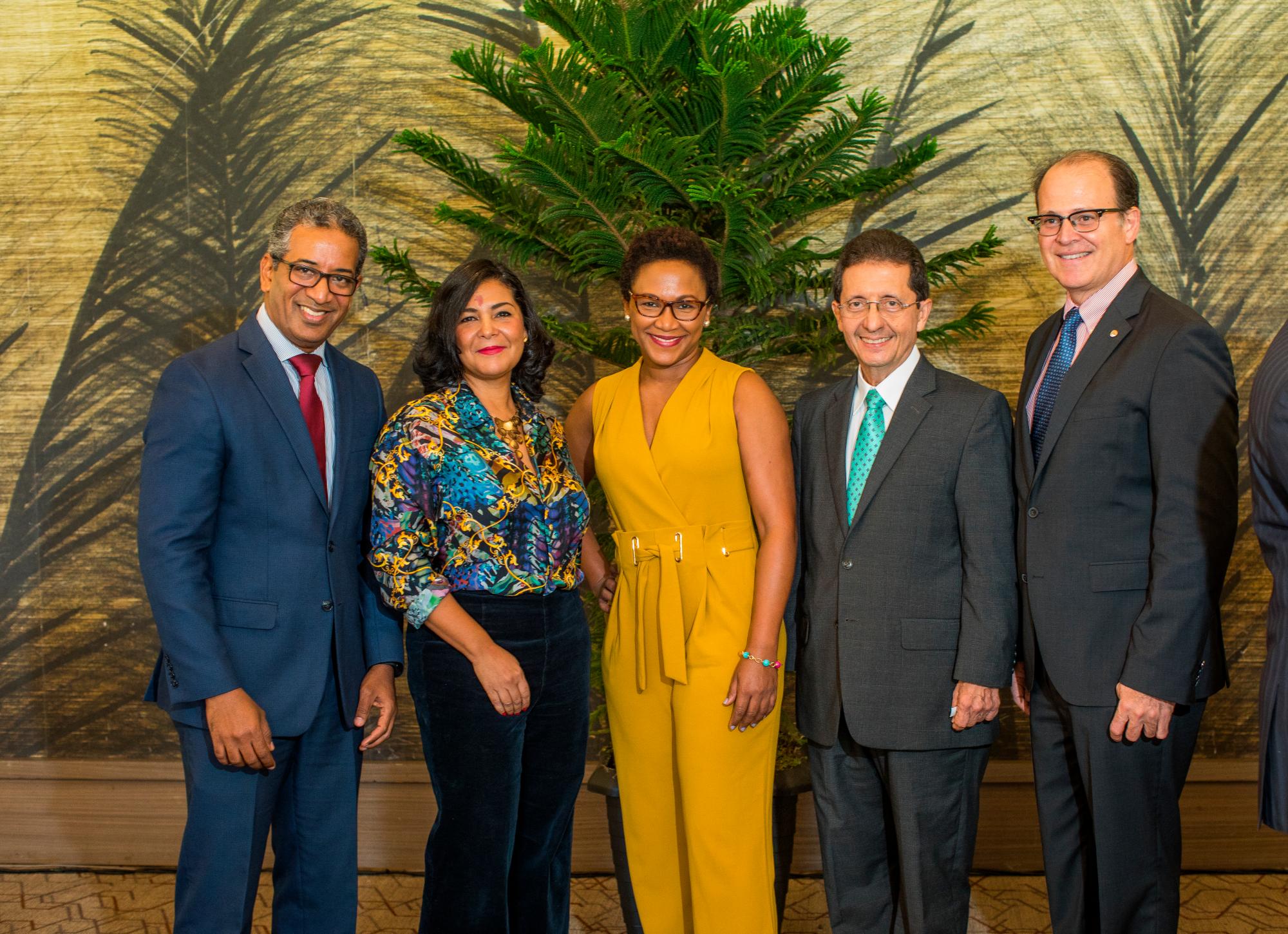 Javier Cabreja, Patricia solano, Edith Febles, Ramón Núñez y Carlos León.
