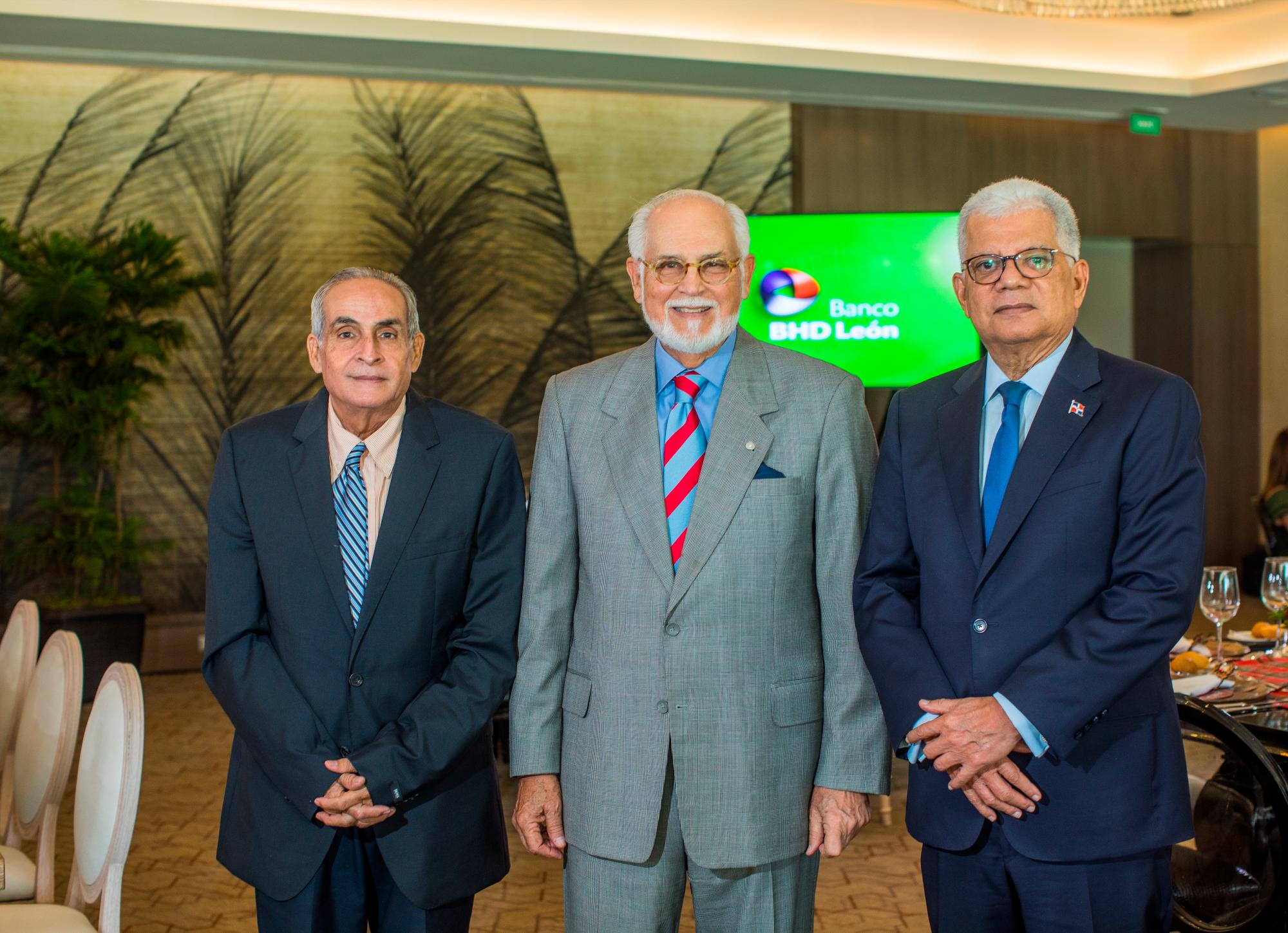 Manuel Quiroz, José Antonio Caro y Miguel Guerrero.