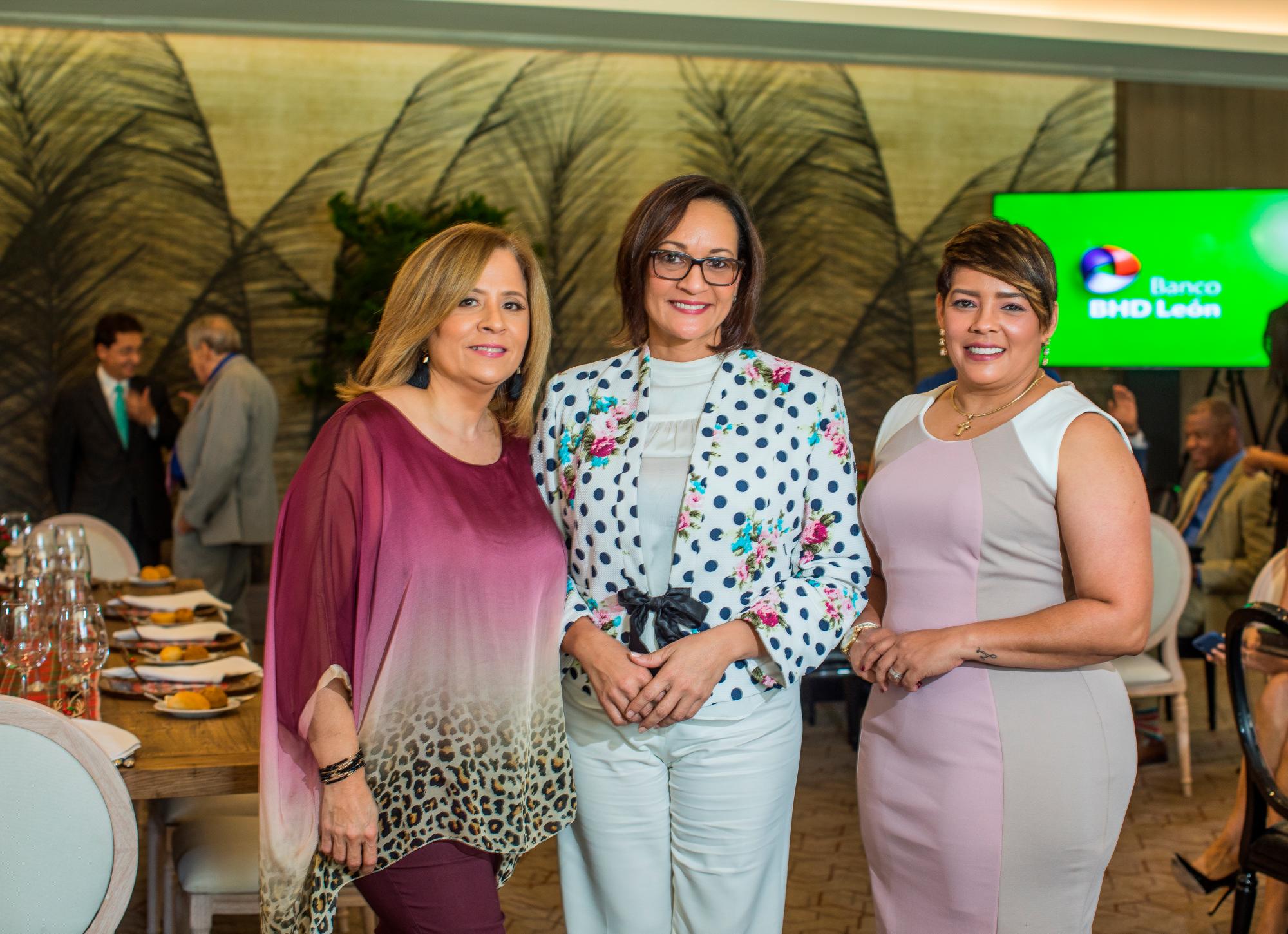 Olga María Fernández, Lady Reyes y Ana Mercy Otañez.