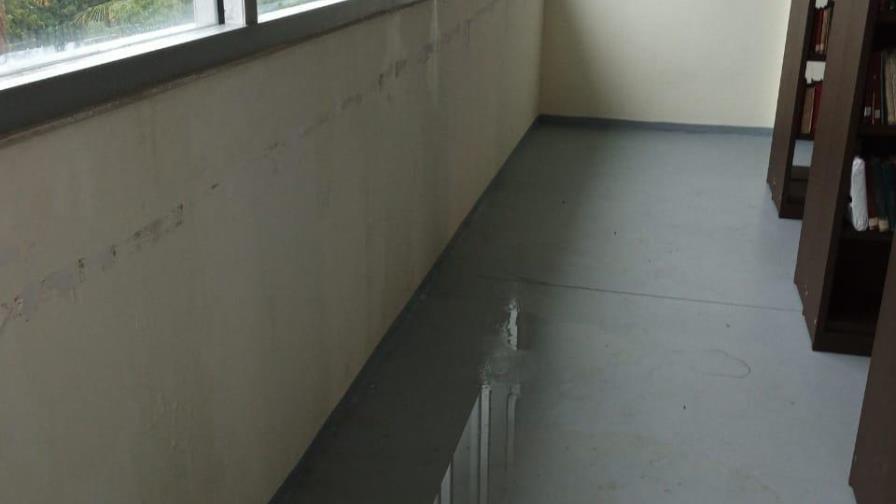 Aguaceros afectan instalaciones de la Biblioteca Nacional Pedro Henríquez Ureña