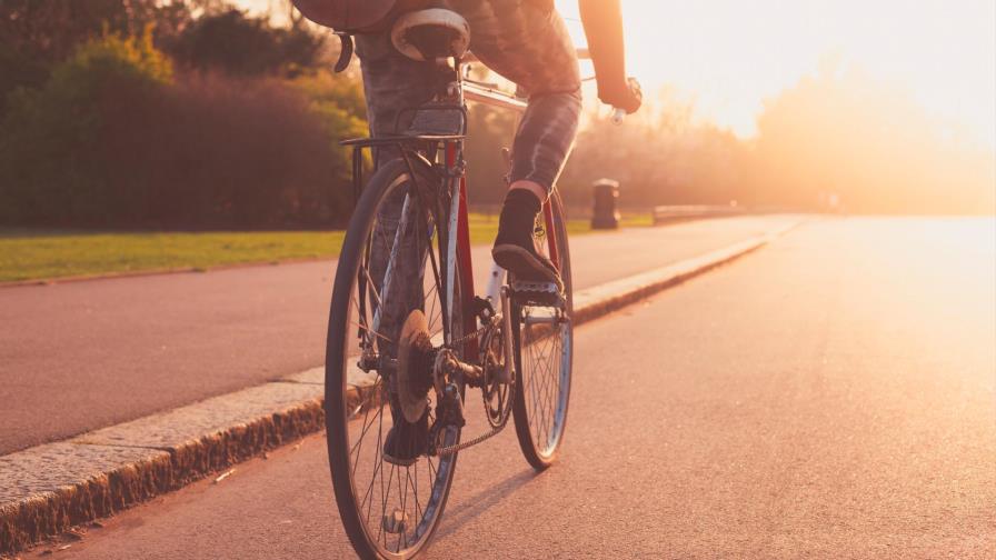 Muere ciclista atropellado por vehículo en autovía del Coral en Punta Cana