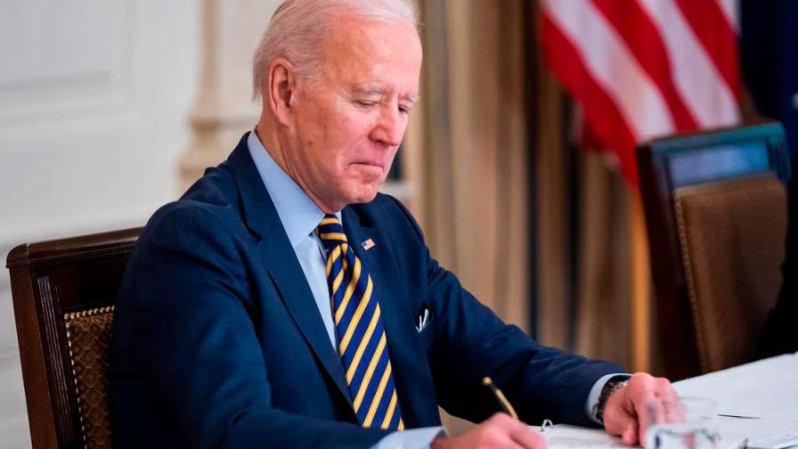 Biden felicita a Suga por el “éxito” de los JJOO de Tokio