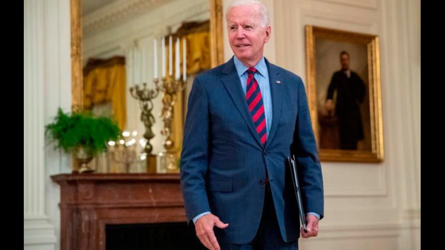 Biden quiere que el 50 % de los vehículos nuevos sean eléctricos en 2030