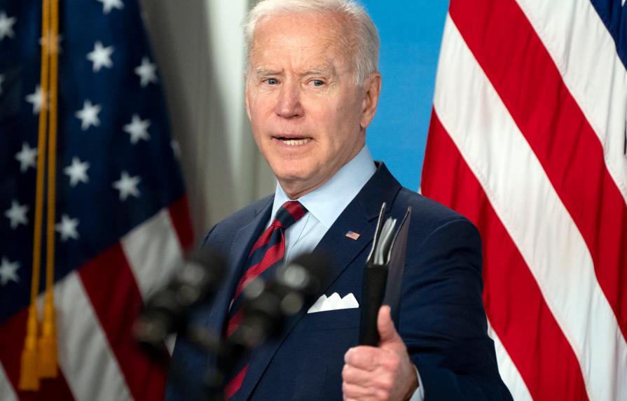 Biden busca frenar la proliferación de armas de fabricación casera en EE.UU.