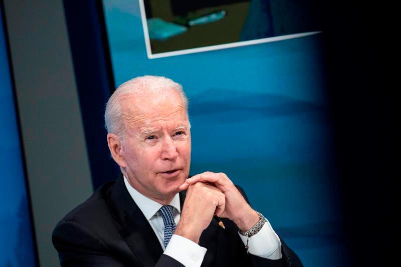 Biden concede un “refugio seguro” temporal en EEUU a residentes de Hong Kong