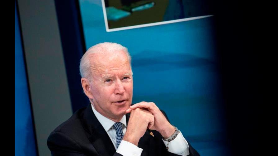 Biden concede un “refugio seguro” temporal en EEUU a residentes de Hong Kong