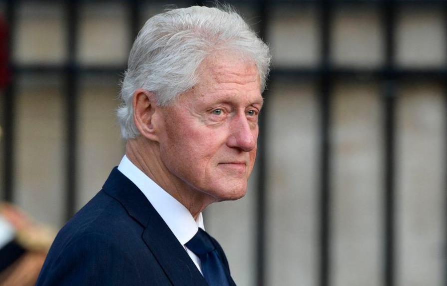 Bill Clinton pasa otra noche en el hospital tras infección de orina