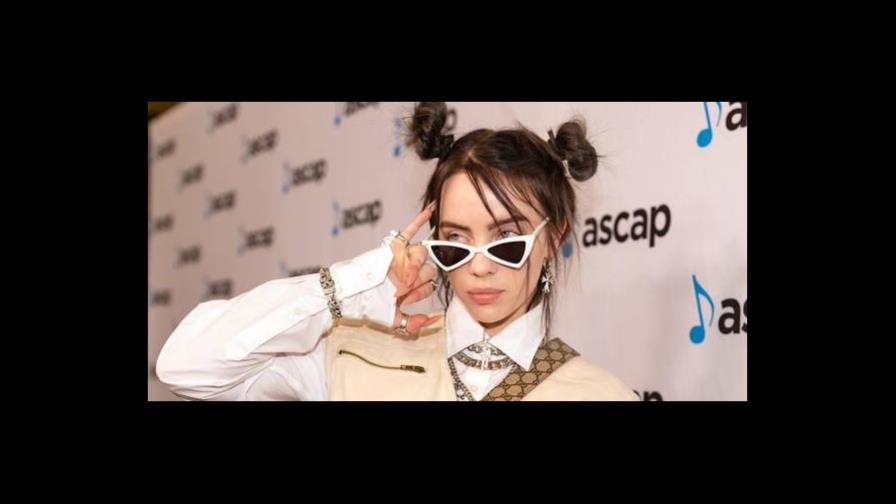 Billie Eilish se une a Takashi Murakami para lanzar colección de camisetas