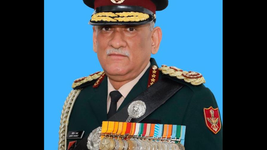 Muere jefe del Estado Mayor de la India en un accidente aéreo junto a otras 12 personas Muere jefe del Estado Mayor de la India en un accidente aéreo junto a otras 12 personas
