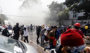 Nueva jornada sangrienta con al menos 15 manifestantes muertos en Birmania