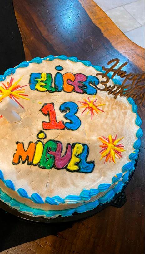 El hijo de Luis Miguel y Aracely Arámbula celebra su 13 cumpleaños en  México - Diario Libre