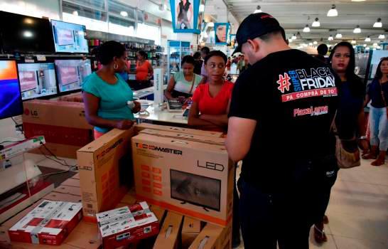 Consumidores dominicanos gastaron RD$5,300 millones con tarjetas en Black Friday
