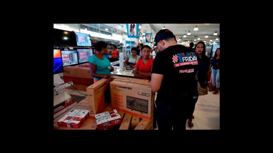 Consumidores dominicanos gastaron RD$5,300 millones con tarjetas en Black Friday