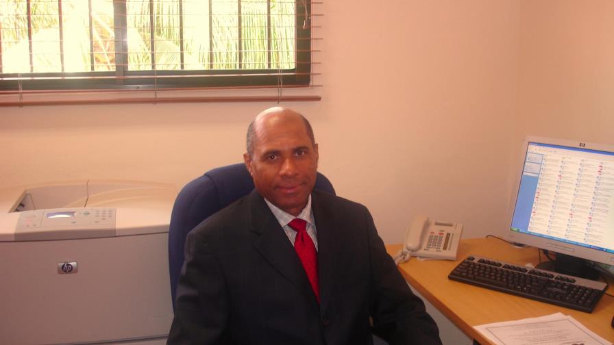 Experto dice que la norma no respalda el arrastre de diputados a senadores 