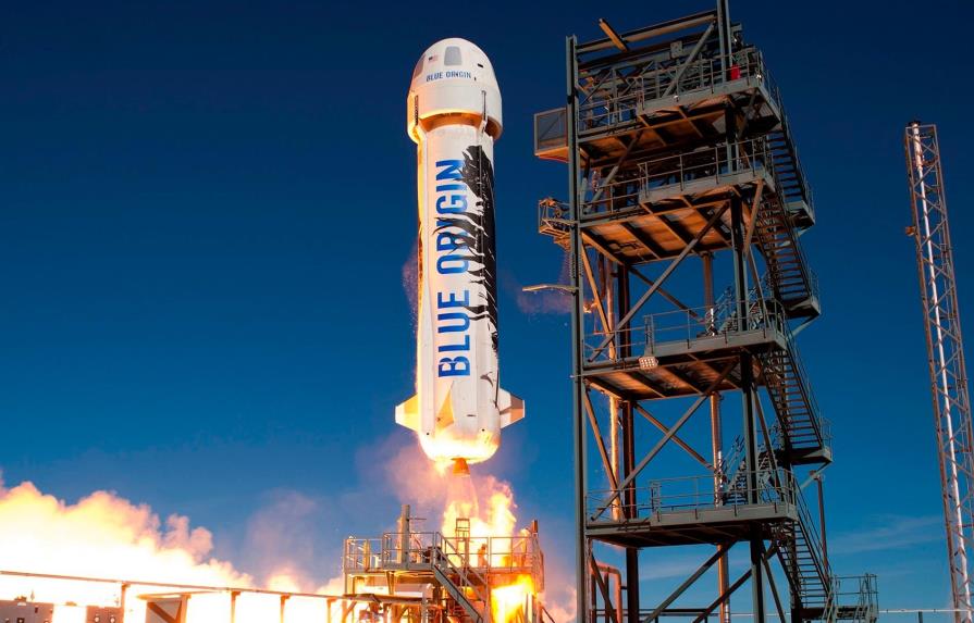 Blue Origin enviará humanos al espacio por primera vez en julio