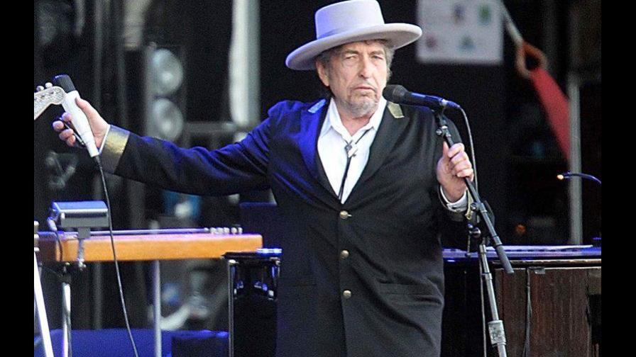 Reclaman a Bob Dylan parte del dinero obtenido por la venta de sus canciones