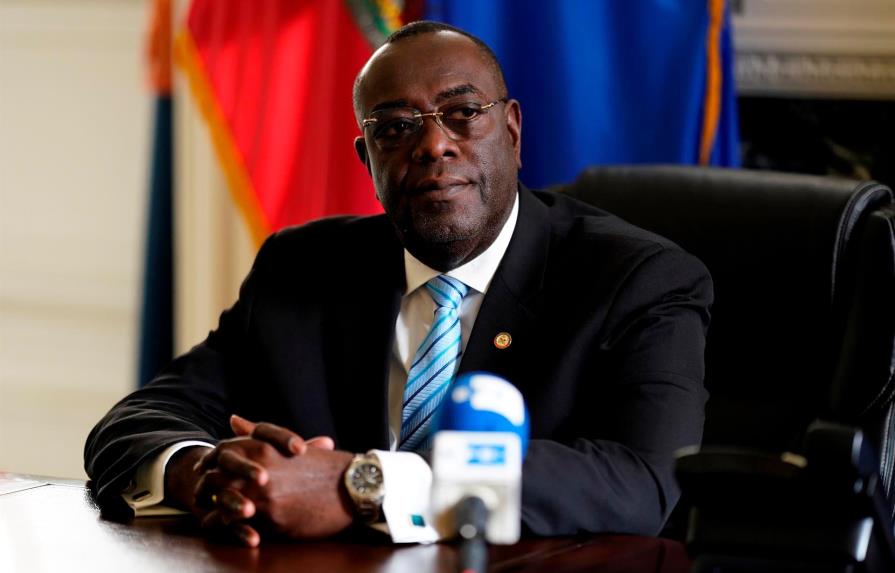 Gobierno de Haití busca celebrar elección este año, dice embajador ante OEA