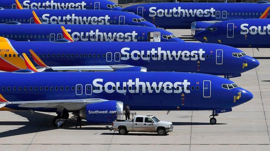 Boeing avisa de un posible problema eléctrico en ciertos 737 MAX