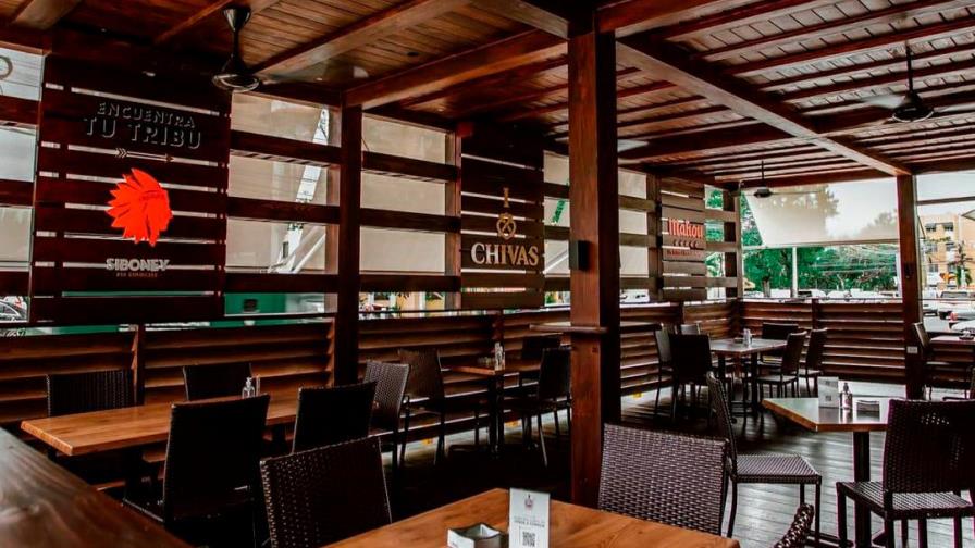 Restaurantes se unen para pedir al Gobierno flexibilizar el toque de queda 