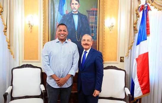 Bolívar Valera a Danilo Medina: “Gracias por creer en la sangre nueva”