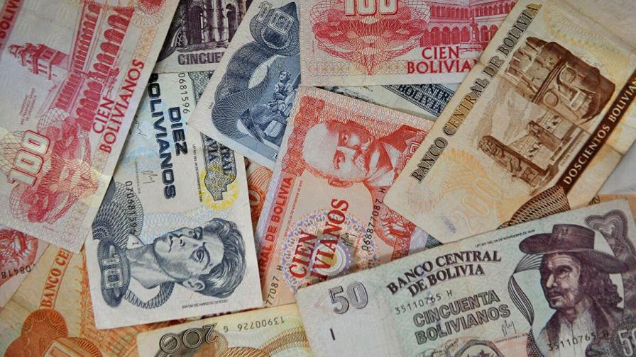 Bolivia devolverá fondos de pensiones para paliar crisis del COVID-19
Bolivia devolverá aportes jubilación para paliar crisis