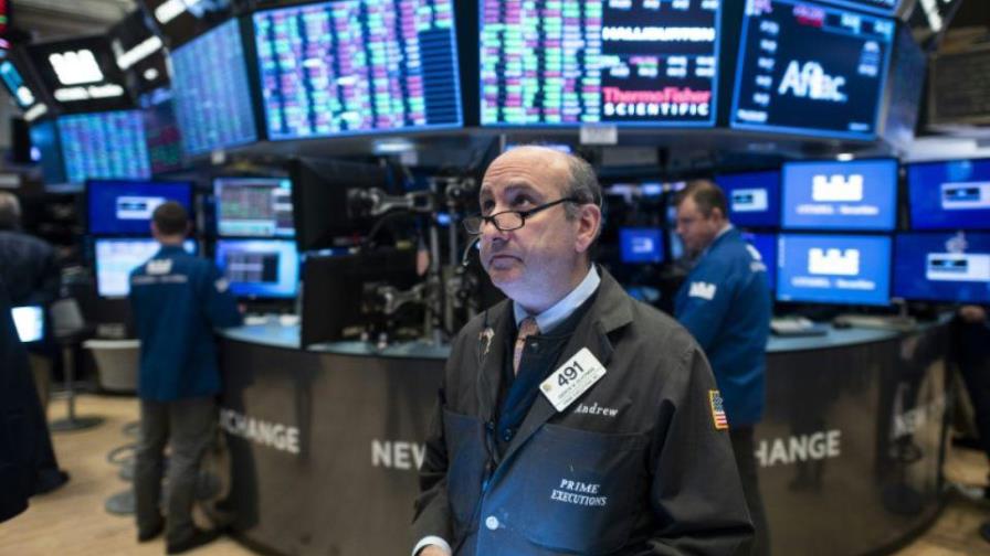 Wall Street abre en verde con ligeras ganancias por estímulo económico Wall Street abre en verde con ligeras ganancias por estímulo económico