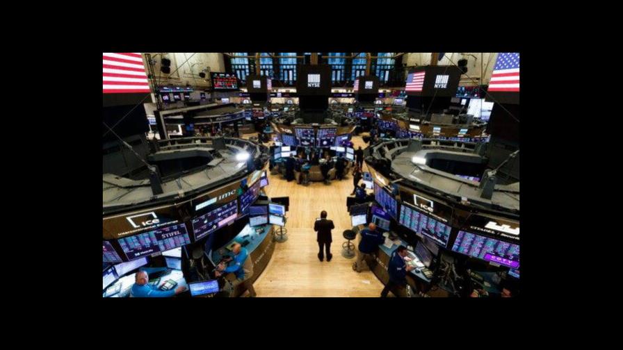 Wall Street abre al alza a la espera de jornada volátil por datos de empleo