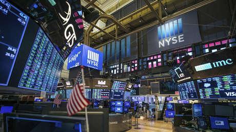 Wall Street abre con ganancias mínimas y con preocupación por datos de empleo