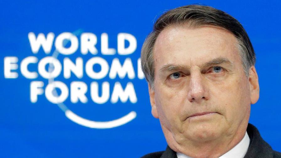 Bolsonaro dice que Argentina hizo “mala elección” y no felicitará a Fernández