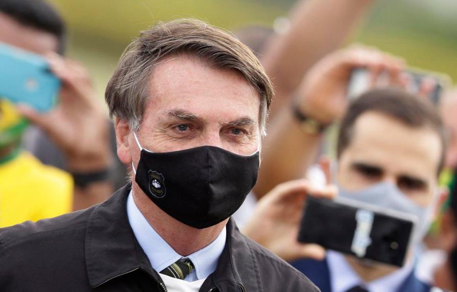 Para Bolsonaro, la culpa por el virus es de los demás