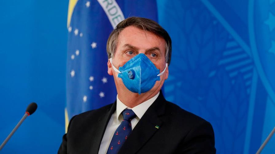 Bolsonaro promueve su nueva cuenta en Telegram tras veto de Twitter a Trump