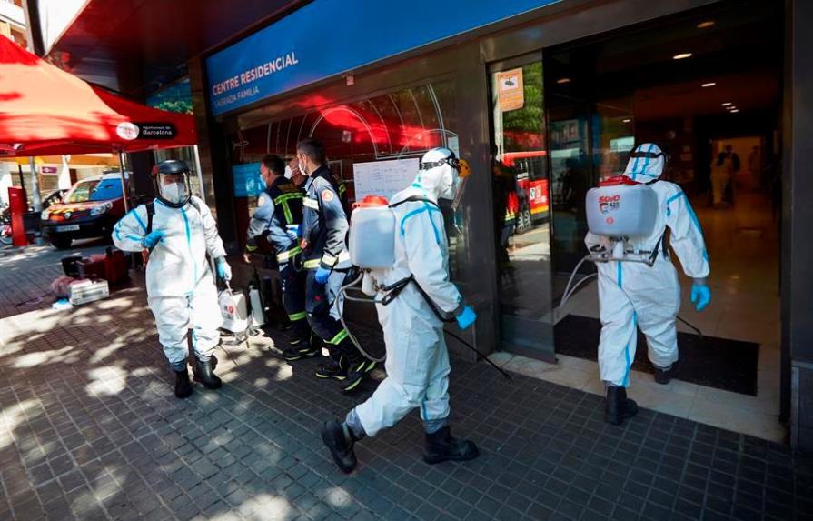 Contagios por coronavirus caen en España al nivel más bajo desde el 9 marzo