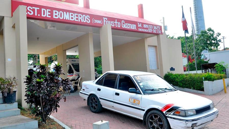 Gurabo en Santiago depende de un solo bombero Gurabo en Santiago depende de un solo bombero